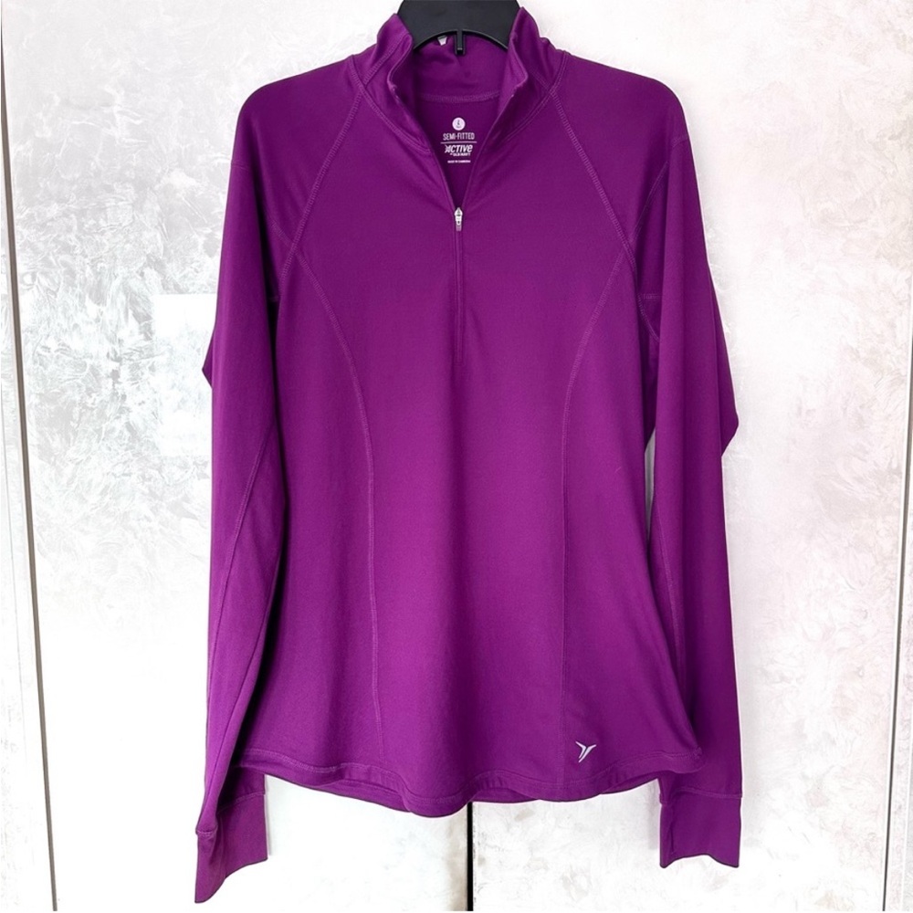 Old Navy Activewear Quarter Zip Long Sleeve Top